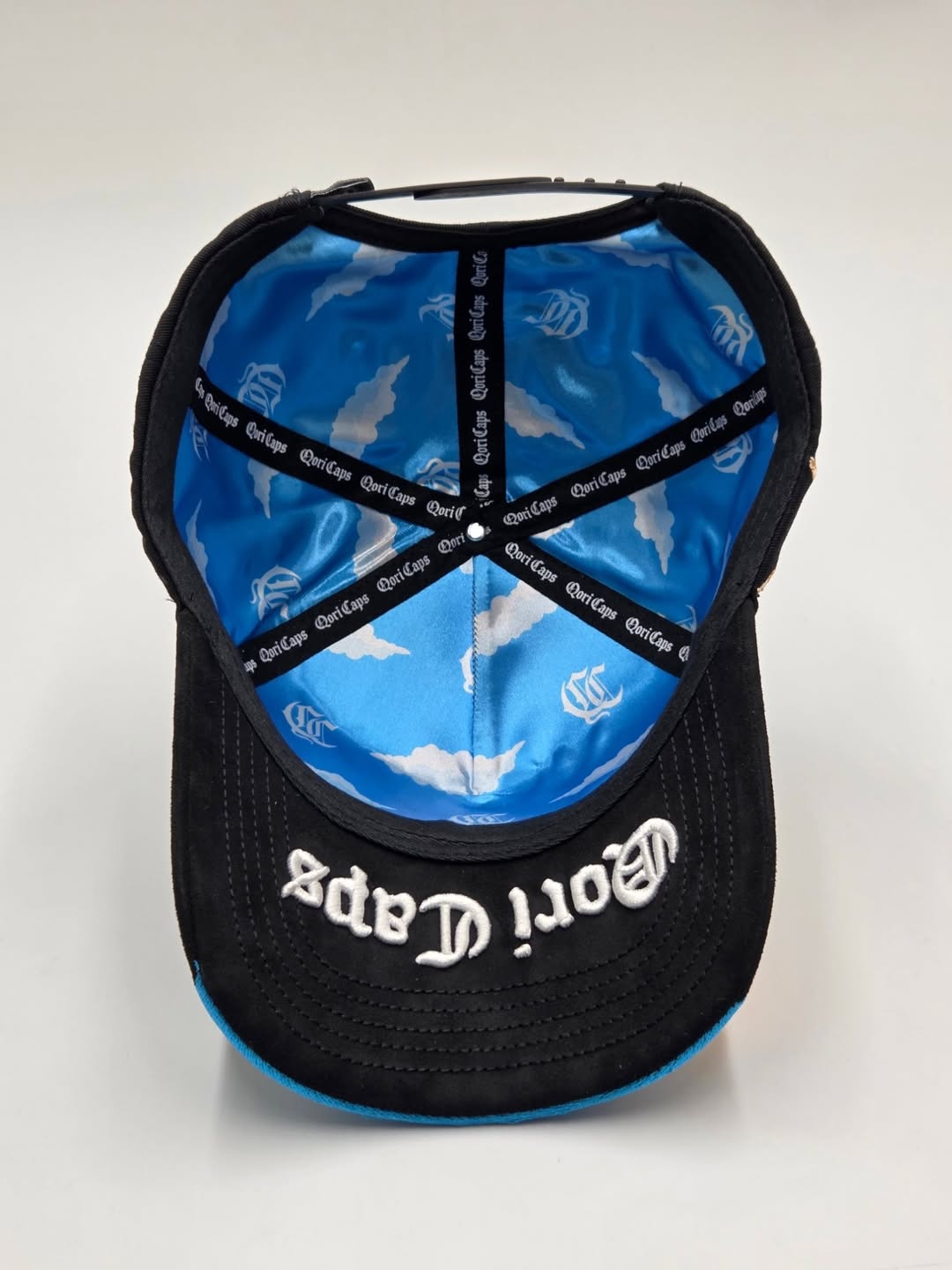 Gorra Qori Caps colección Cloud☁️ & Yankees🔥 a-frame Snapback