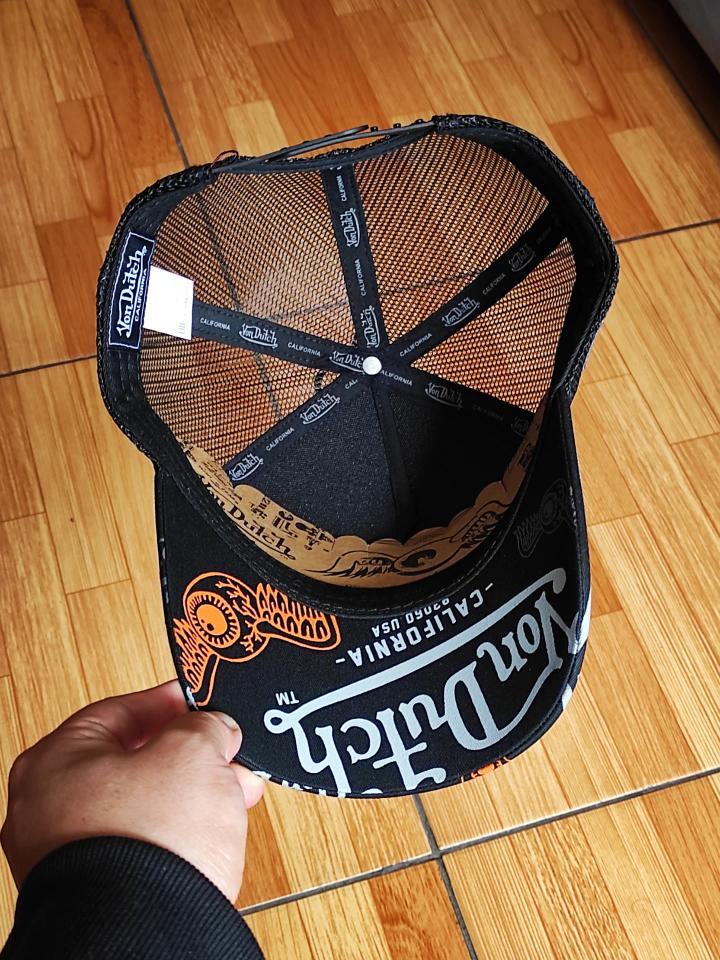 Gorra Von Dutch trucker multilogo edición negra
