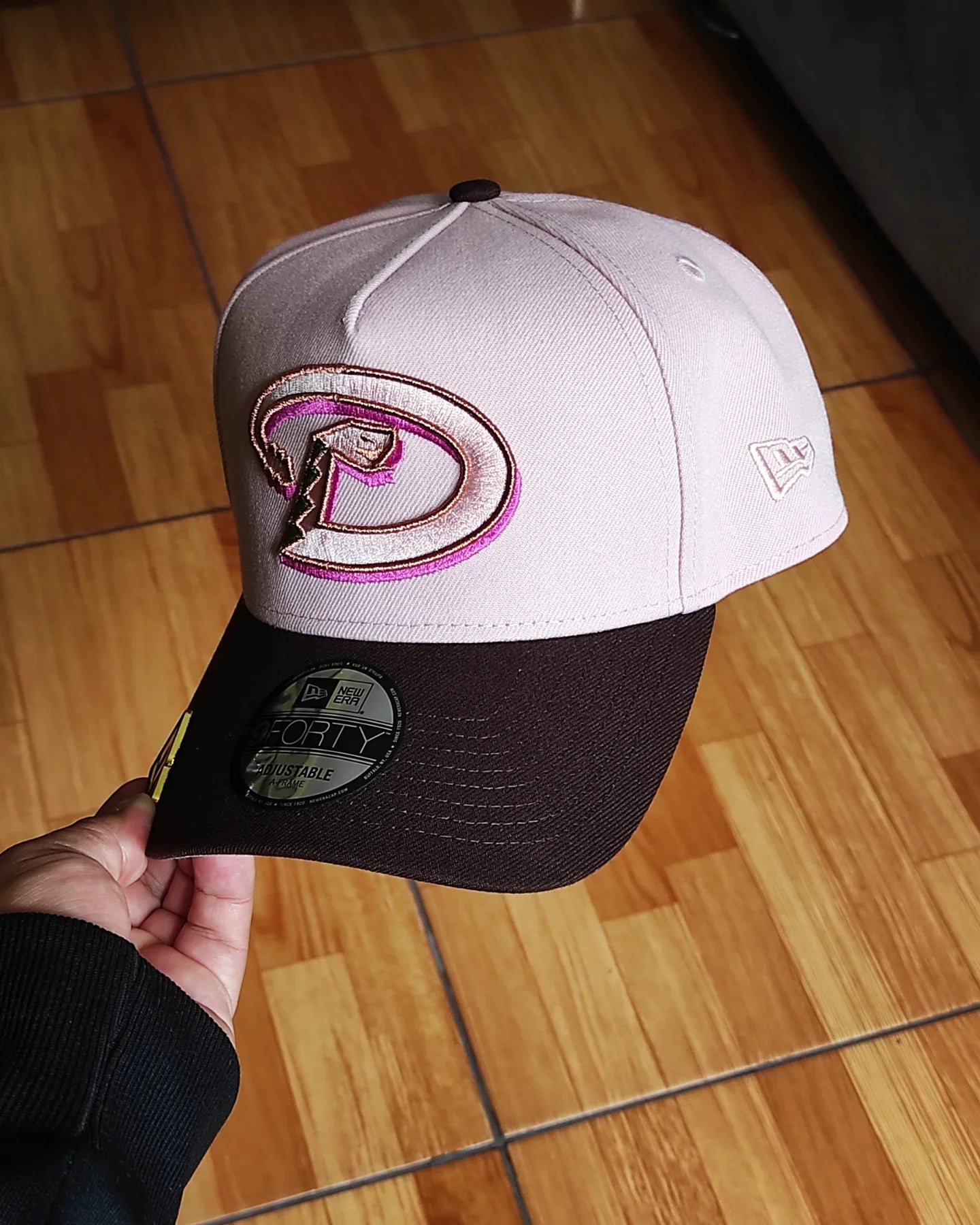 Gorra con broche New Era Arizona Diamondbacks de la temporada inaugural de 1998, rosa y marrón, modelo 9FORTY A Frame 🍨