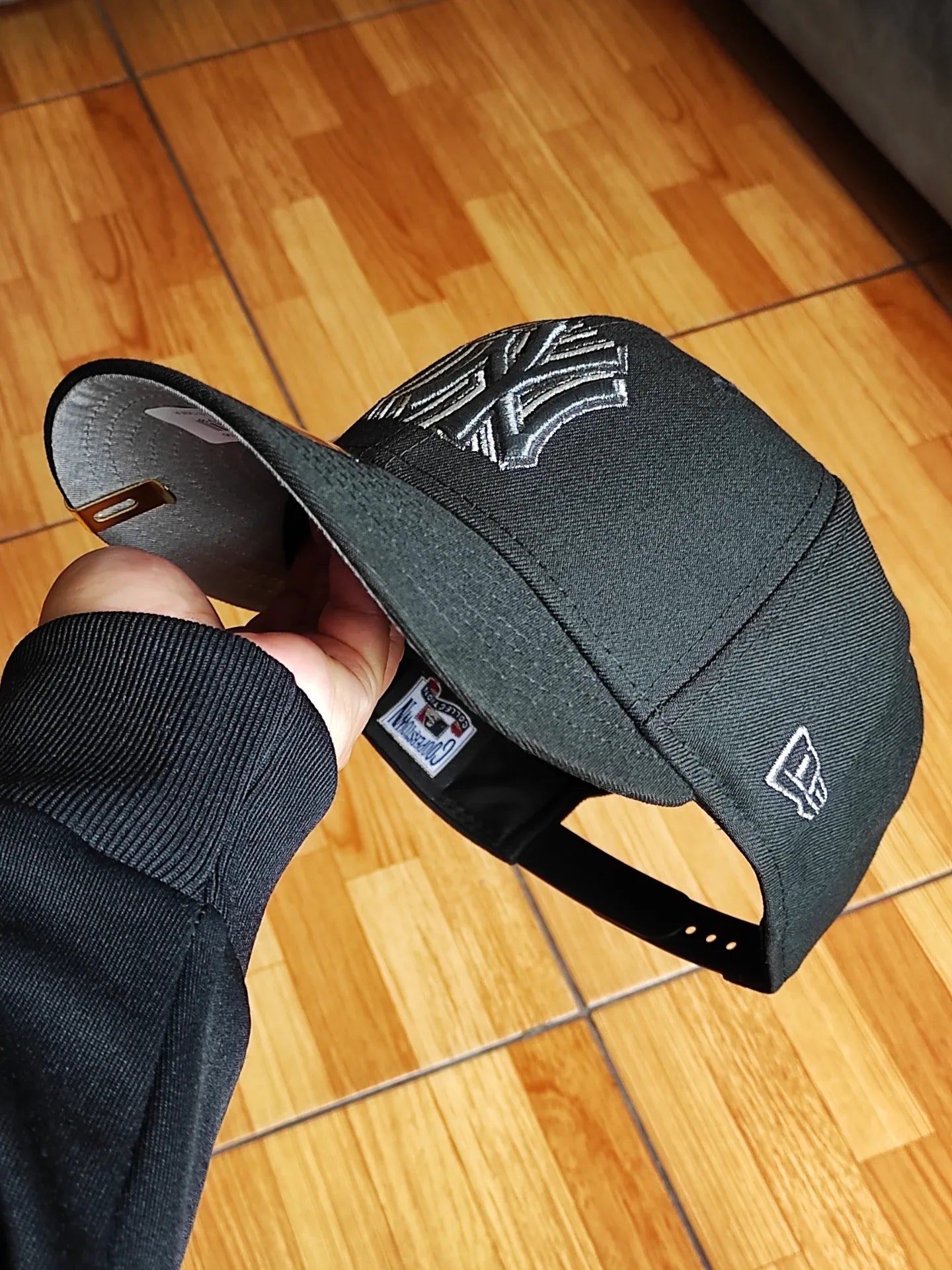 Gorra New Era 9Fifty snapback edición negra de los New York Yankees de la Serie Mundial de 1949