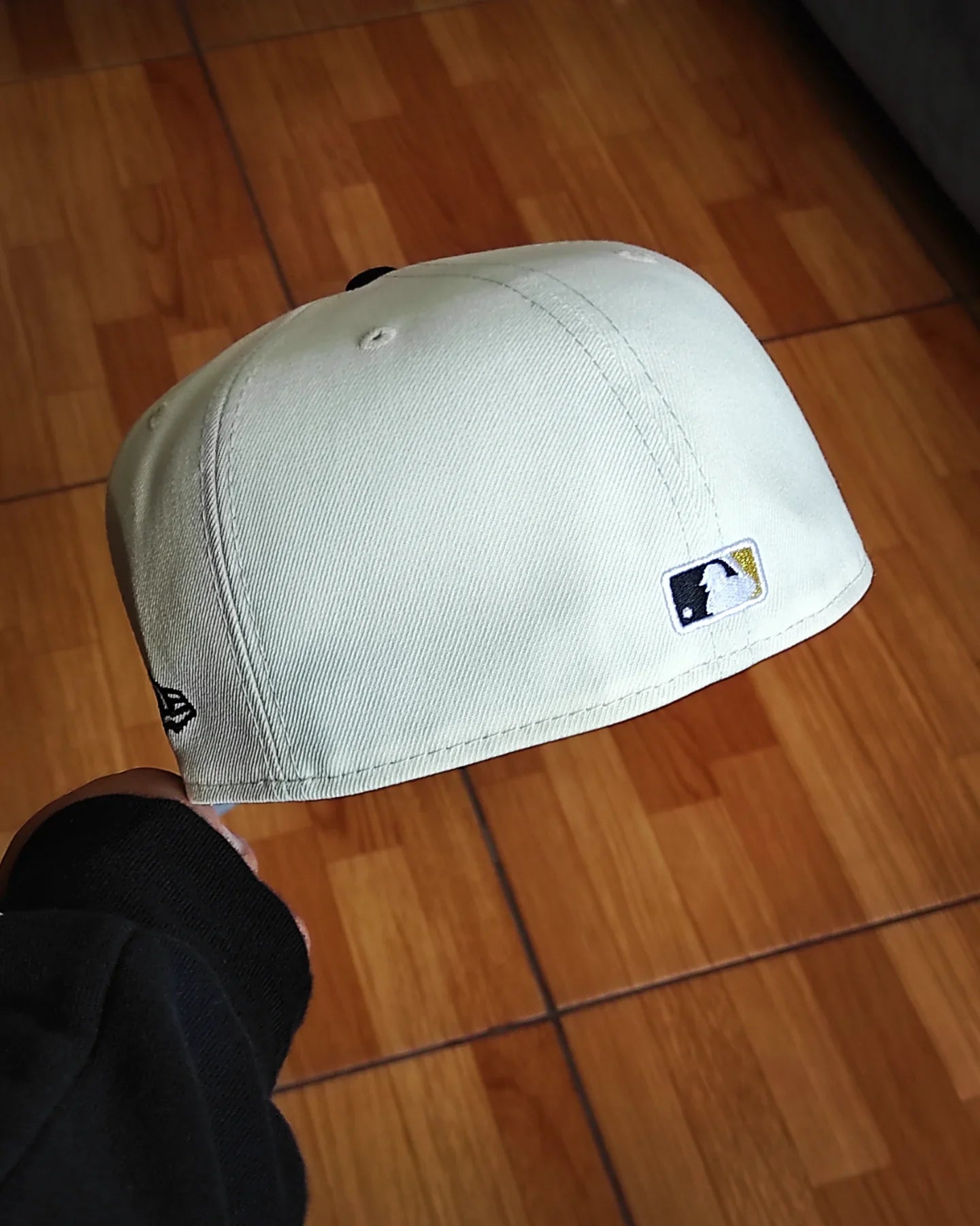 Gorra ajustada 59fifty New Era Los Angeles Dodgers CALAVERA 💀 Chrome Black edition