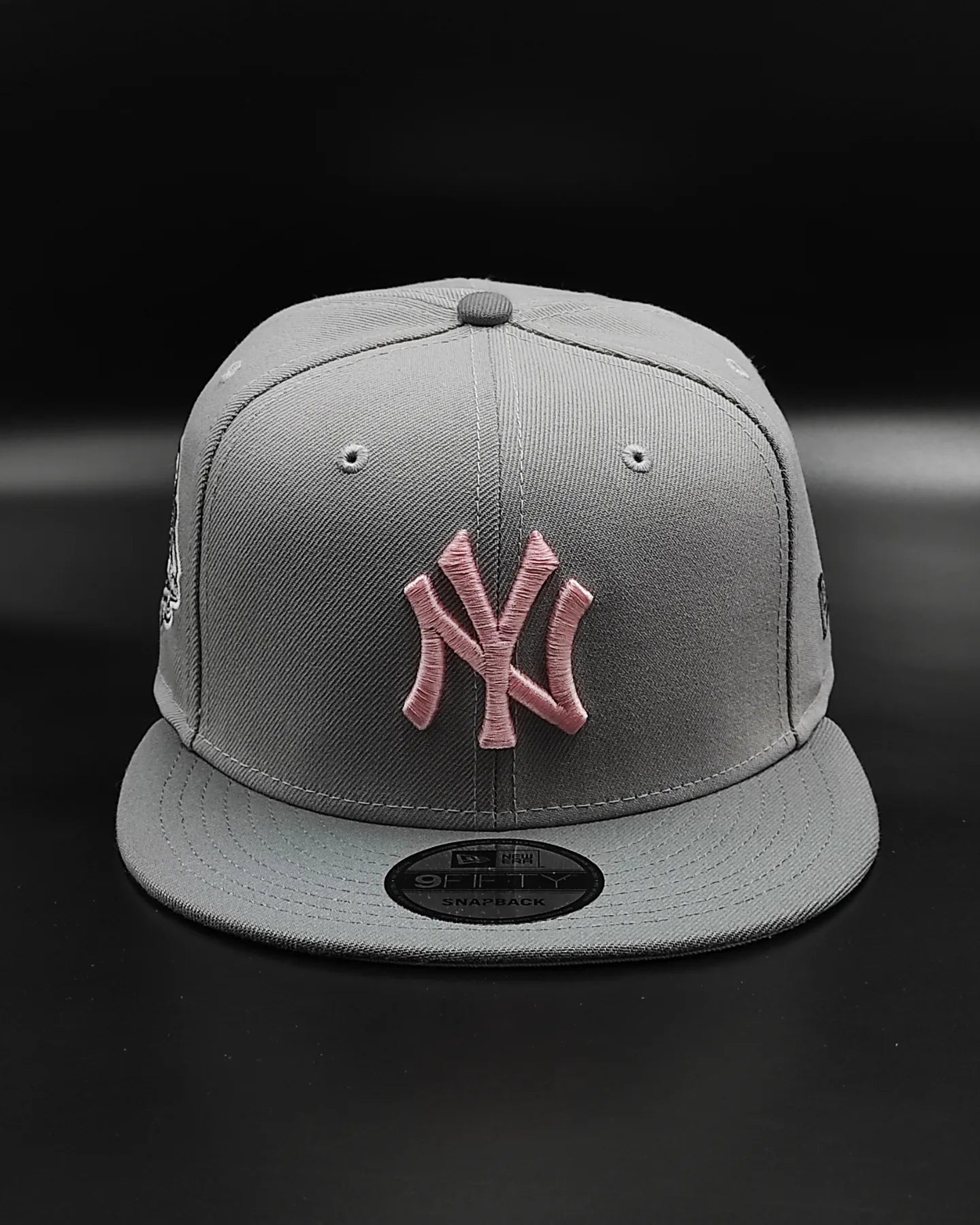 New Era New York Yankees Serie Mundial 1999 gris rosa gorra 9 FIFTY Snapback