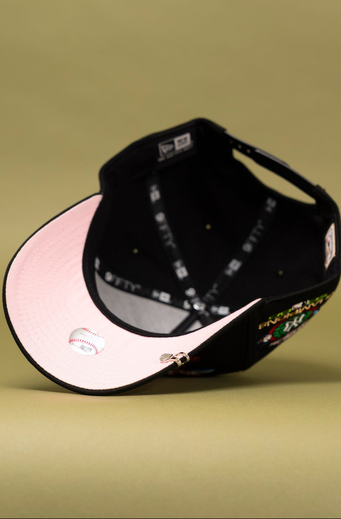 New Era 9FIFTY A-FRAME Black New York Yankees "City Of Angels" W/ World Series Champions Side Patch