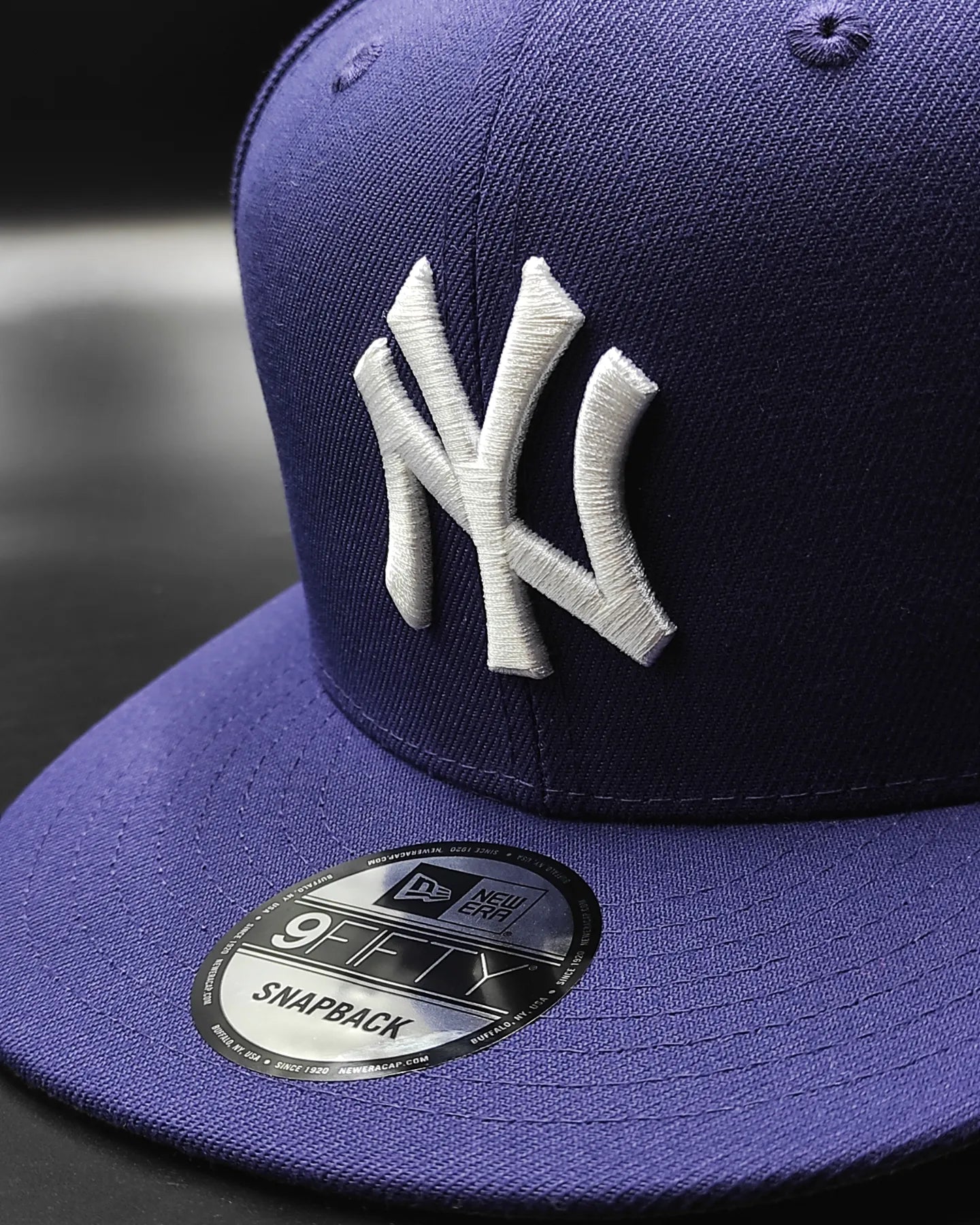 Gorra snapback 9FIFTY morada de los New York Yankees de la Serie Mundial de 1999 de New Era