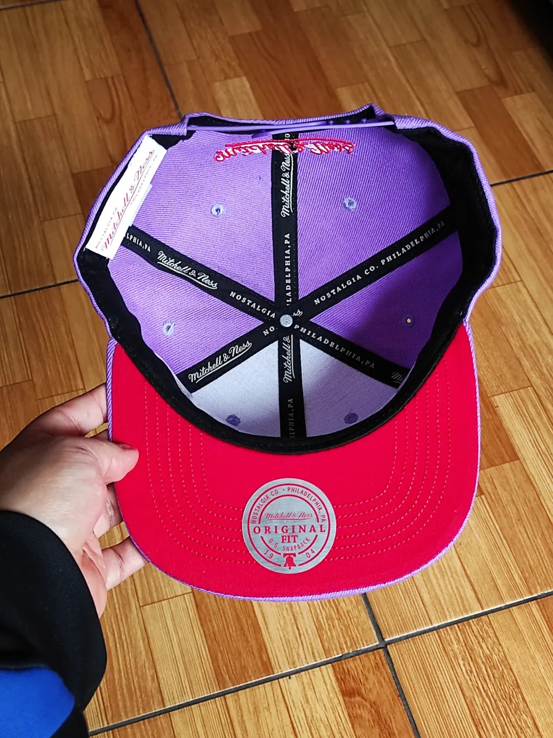 Gorra Snapback Toronto Raptors Mitchell & Ness NBA FRONT LOADED - Morada