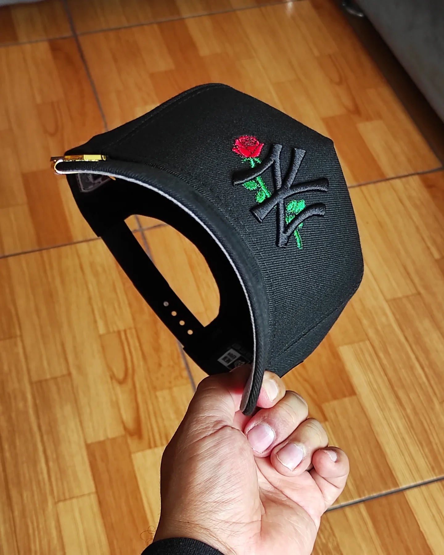 Gorra New Era 9forty a-frame Snapback de los New York Yankees negra con rosa🌹