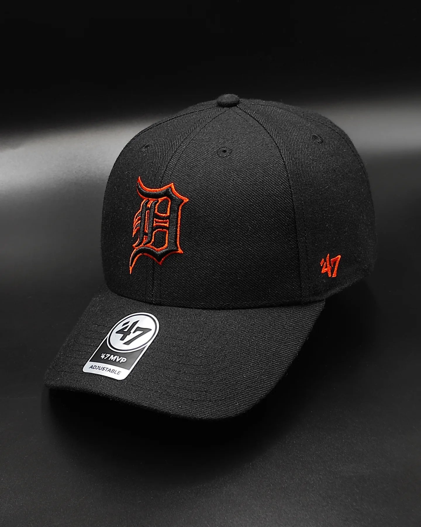 Gorra clásica con tira ajustable negra y naranja de los Detroit Tigers de 47Brand