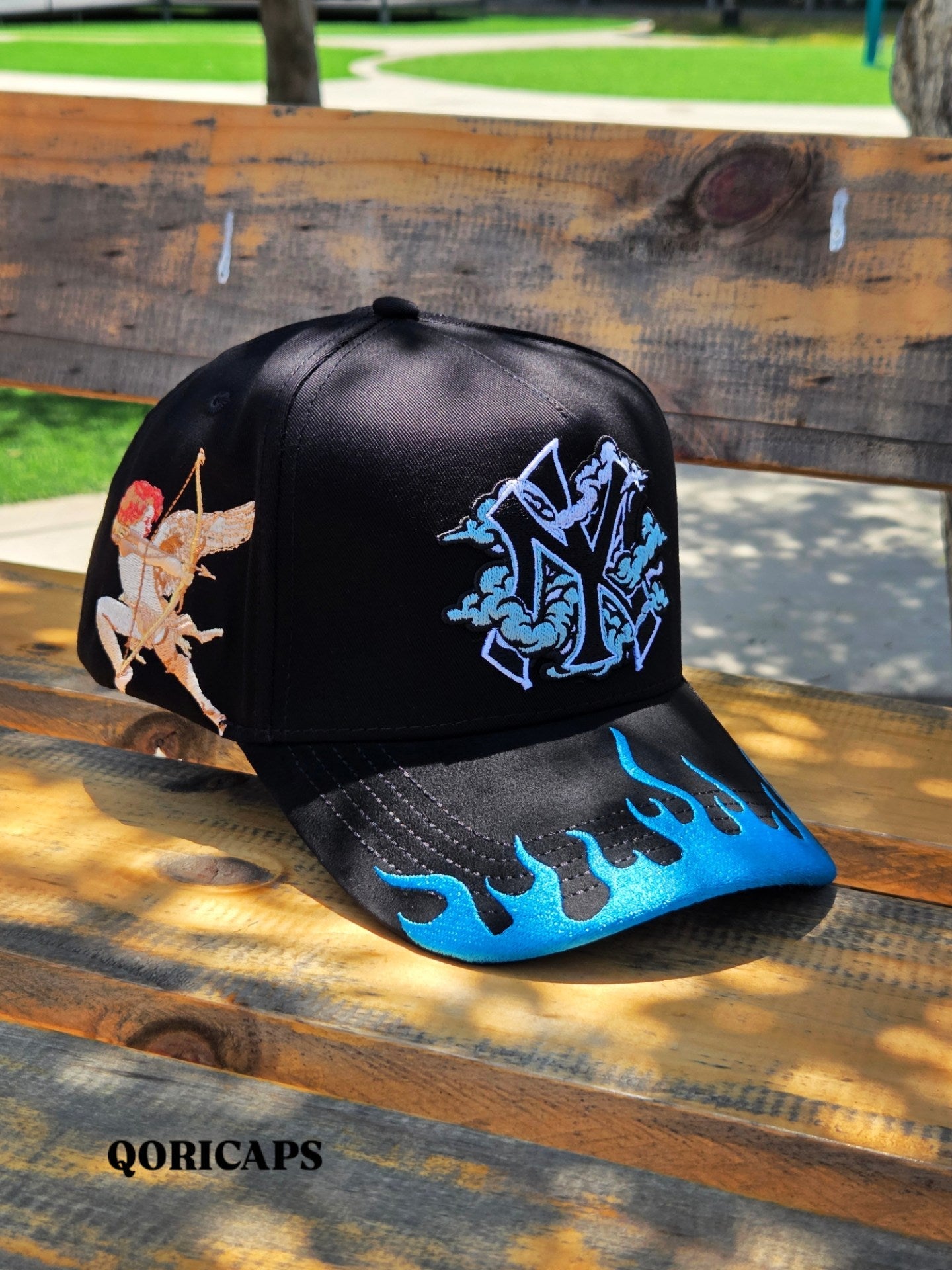 Gorra Qori Caps colección Cloud☁️ & Yankees🔥 a-frame Snapback