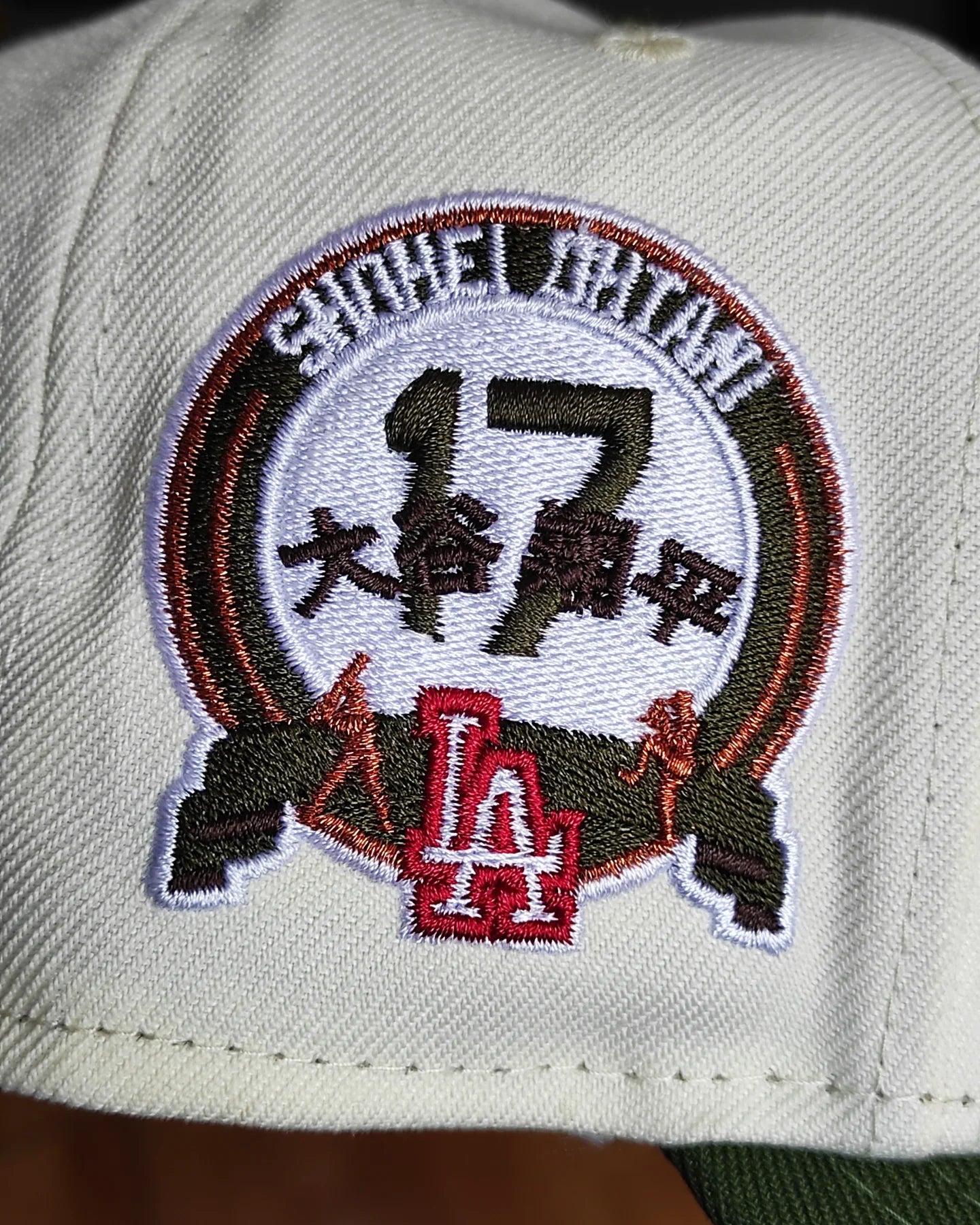 Gorra Ajustada 59Fifty Chrome Bicolor Edición Ohtani de Los Angeles Dodgers de New Era